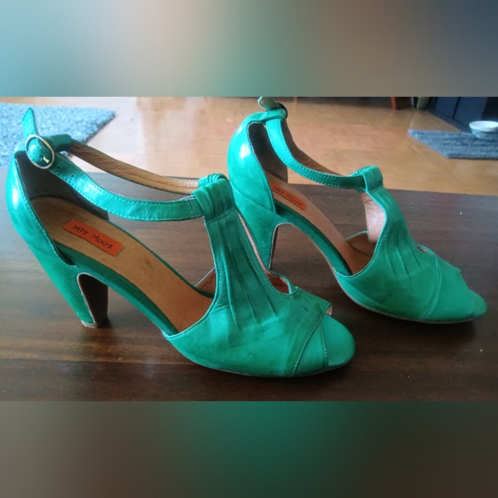 MIZ MOOZ Shoes Heels Pumps Salima Green Leather Peep Toe Size 9.5